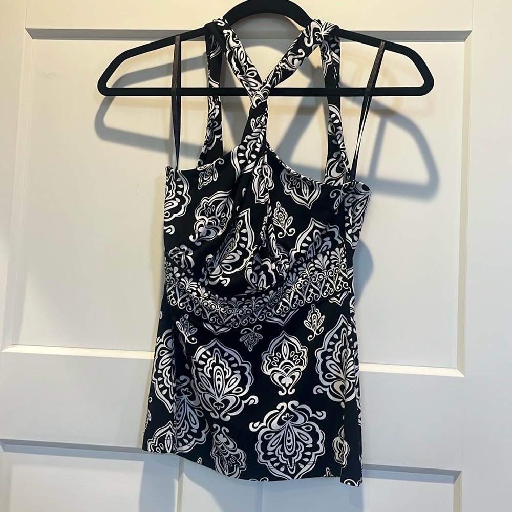 Euc Black And White Patterned Top - image 1